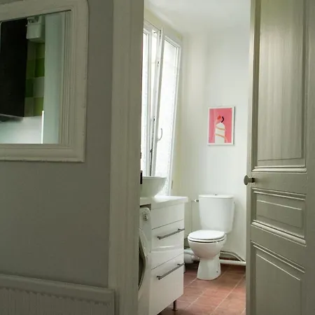Nice Apt Near The Saint-martin Canal